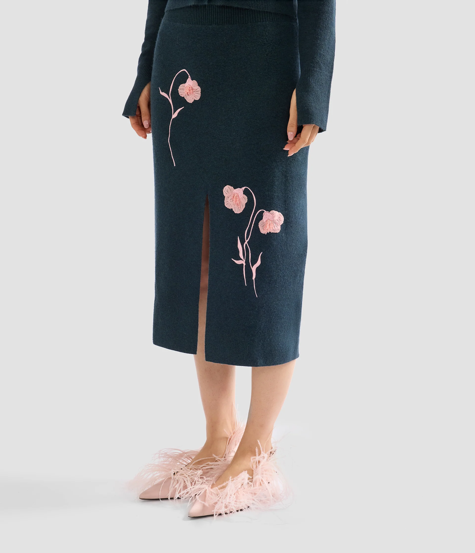 Embroidered Midi Pencil Knit Skirt - Image 5