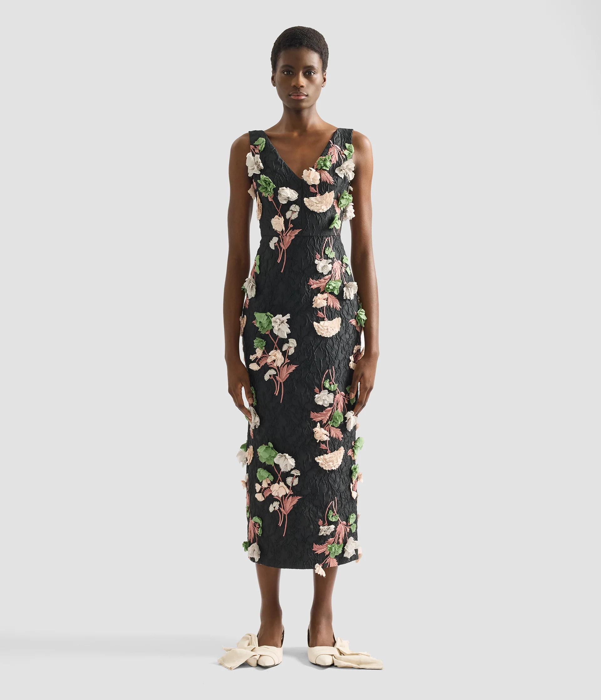 Floral Embroidered Cloque Sleeveless Midi Dress - Image 4