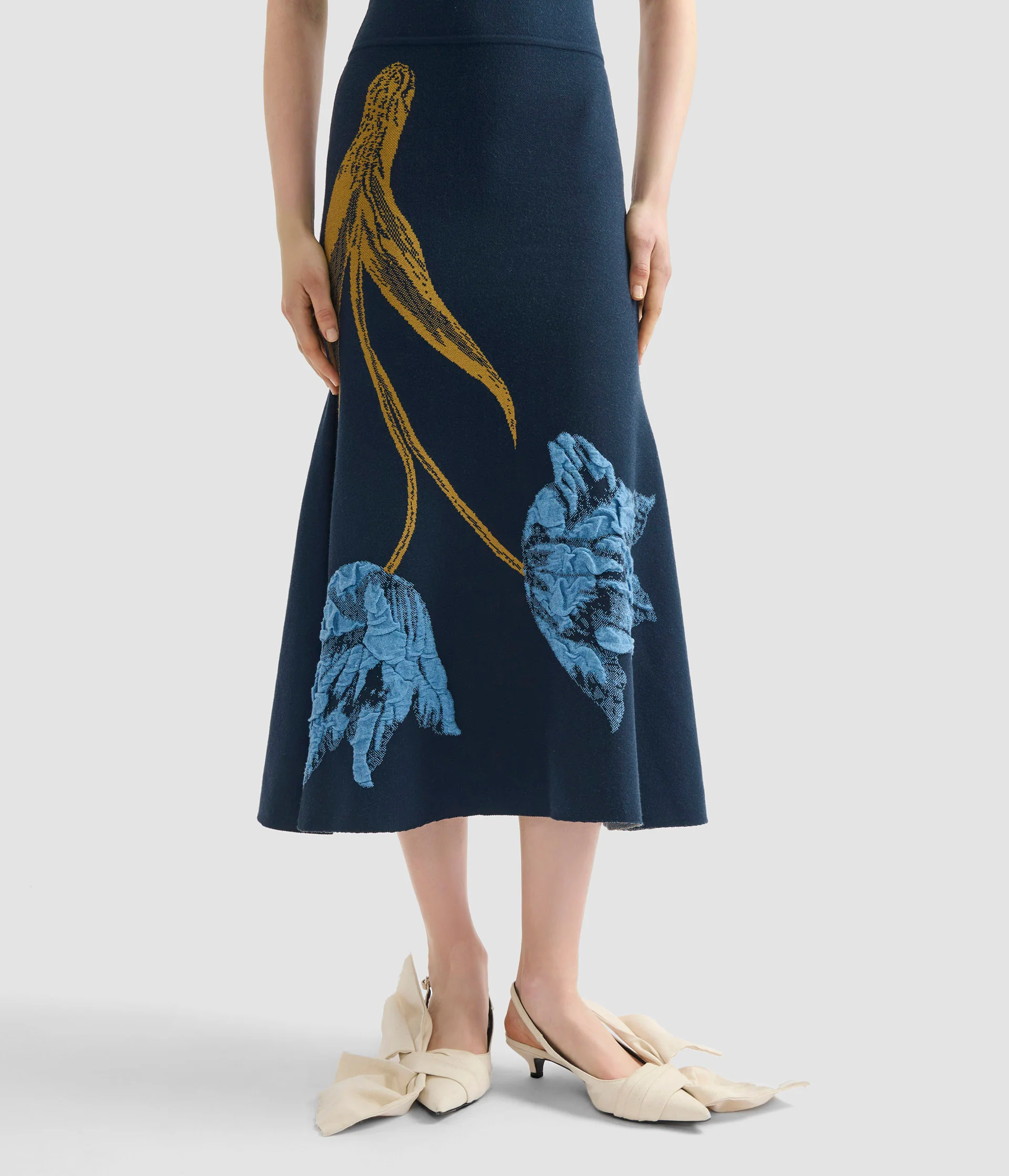 Floral Jacquard Sleeveless Knit Dress - Image 4
